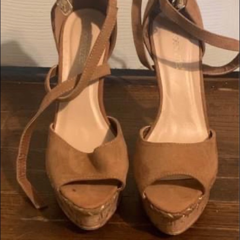 Beautiful brown open toed shoes